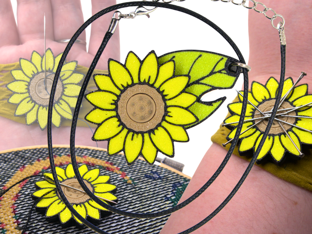 'Bloom & Sew' 4-in-1 Magnetic Sewing Aid